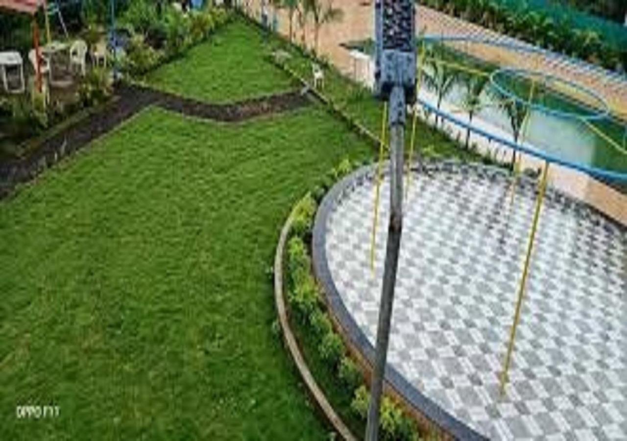 Hotel Metro Palace Resort 카르자트 외부 사진